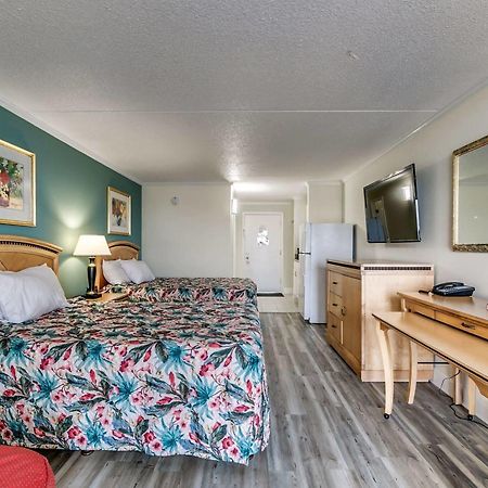 Sea Hawk Oceanfront Motel Myrtle Beach Exterior photo