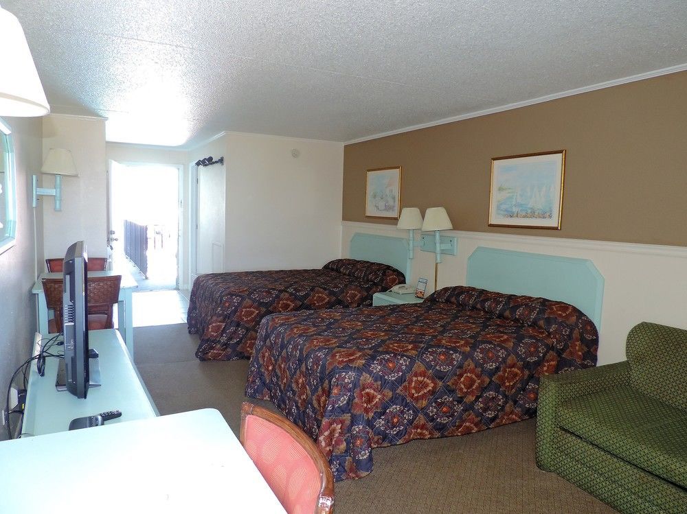 Sea Hawk Oceanfront Motel Myrtle Beach Exterior photo