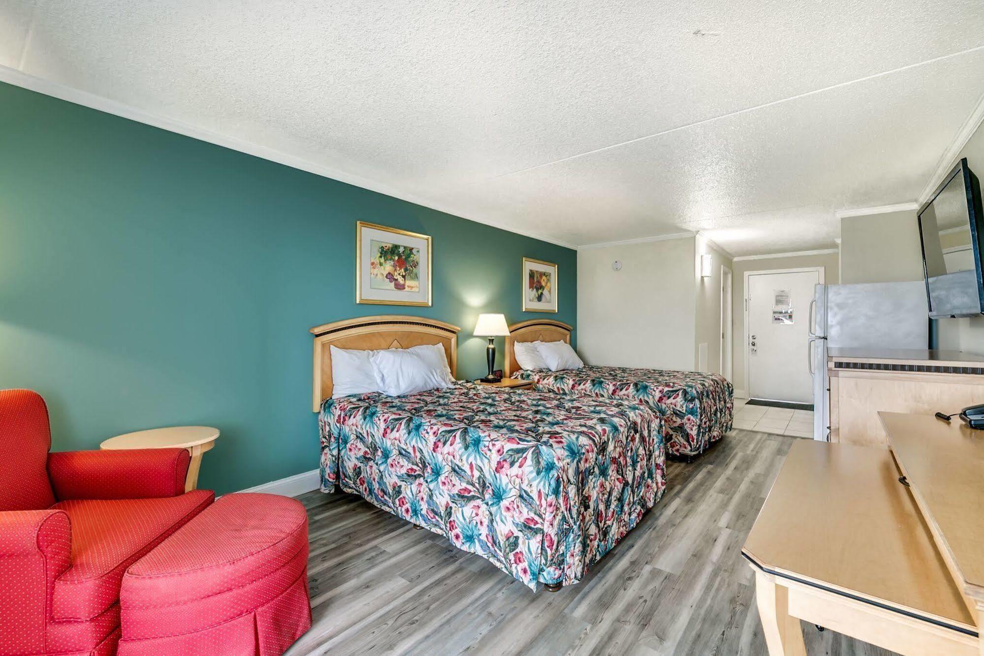 Sea Hawk Oceanfront Motel Myrtle Beach Exterior photo