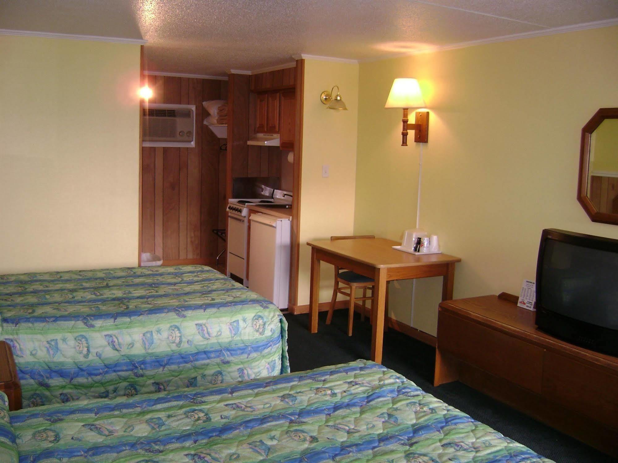 Sea Hawk Oceanfront Motel Myrtle Beach Exterior photo