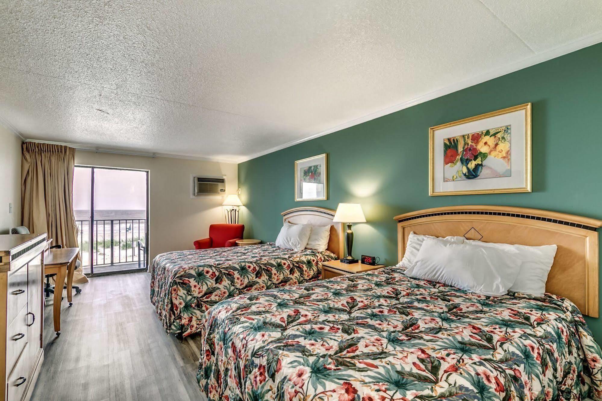 Sea Hawk Oceanfront Motel Myrtle Beach Exterior photo