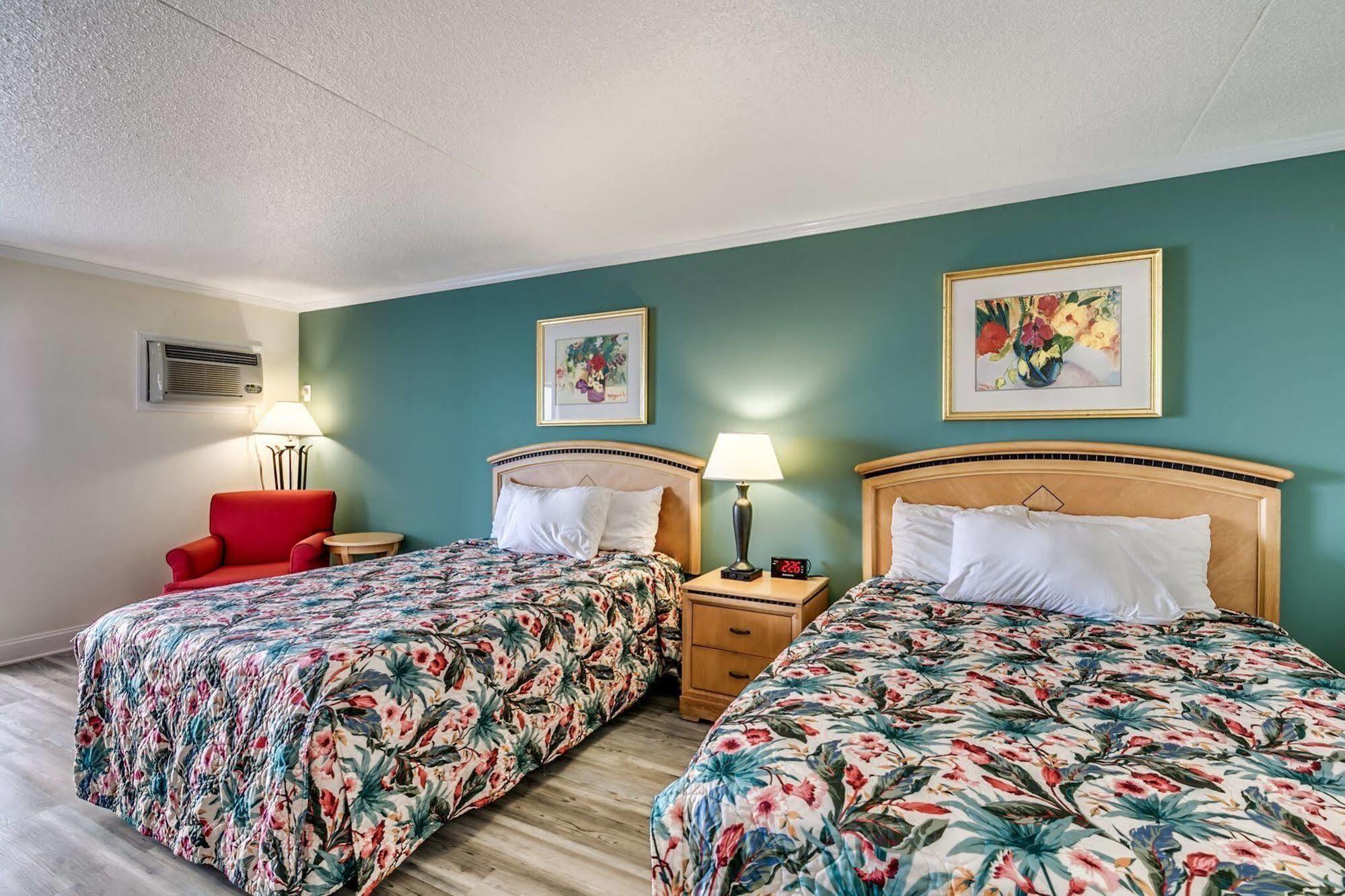 Sea Hawk Oceanfront Motel Myrtle Beach Exterior photo